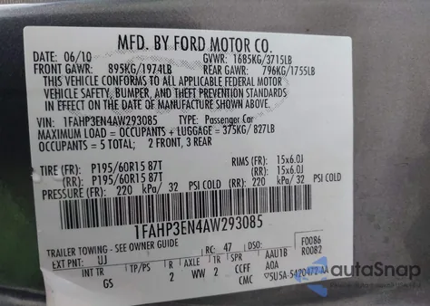 2010 Ford Focus S z USA, uszkodzony, nr VIN 1FAHP3EN4AW293085